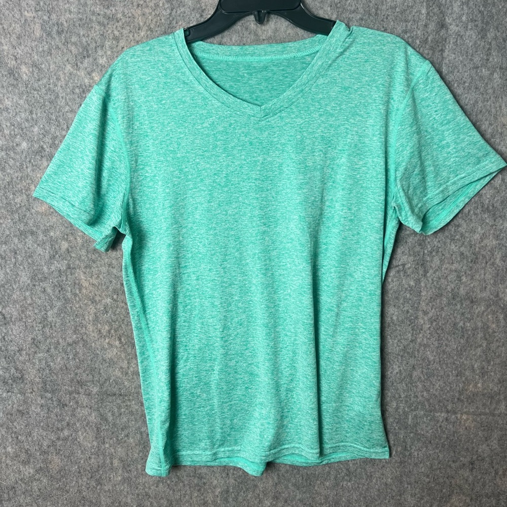 Women's xxl Green V-Neck athletic performance short sleeves T-Shirt New